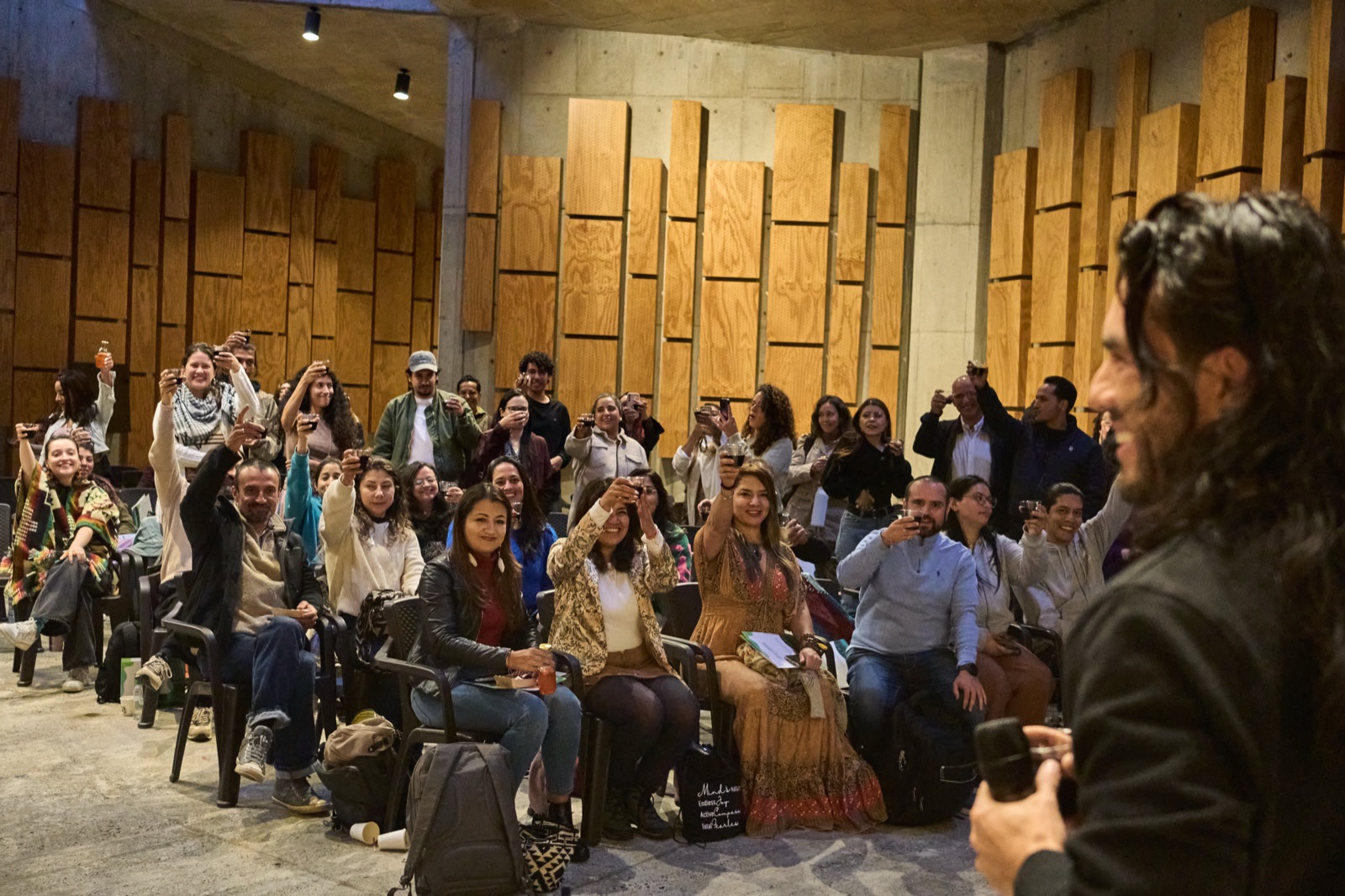 Participantes durante el coloquio 2025